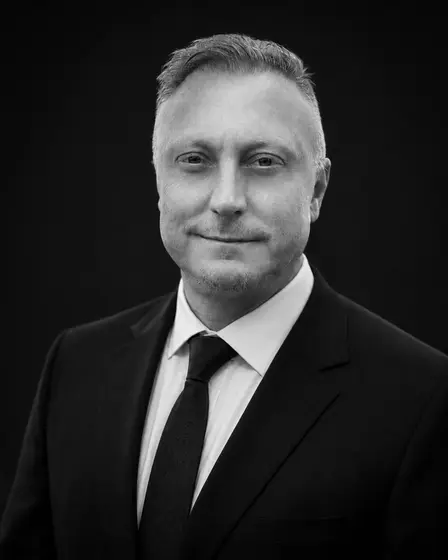 Brian Papula, Junior Partner